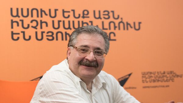 Сергей Шакарянц в гостях у радио Sputnik Армения - Sputnik Արմենիա