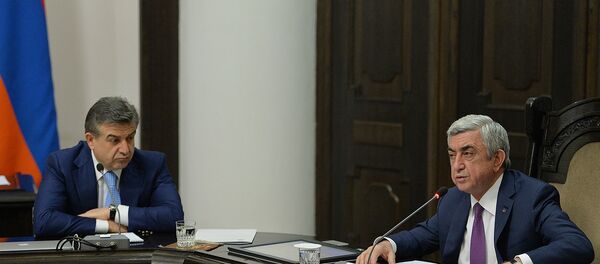 Серж Саргсян и Карен Карапетян Серж Саргсян и Карен Карапетян - Sputnik Արմենիա