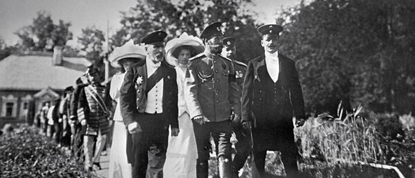 Не были сожжены? СК России установило, как убивали семью императора Николая Романова Не были сожжены? СК России установило, как убивали семью императора Николая Романова - Sputnik Армения