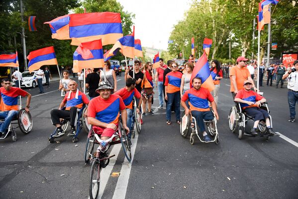 День Конституции отметили в Ереване - Sputnik Армения