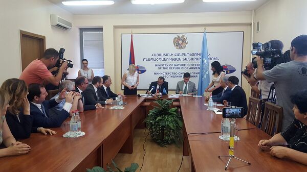 Подписание соглашения в Министерстве охраны природы РА - Sputnik Армения