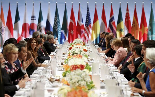 G20 գագաթնաժողովի շրջանակում կազմակերպված ճաշկերույթի մասնակիցները - Sputnik Արմենիա
