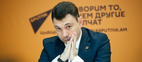 Эдуард Шармазанов Эдуард Шармазанов - Sputnik Армения
