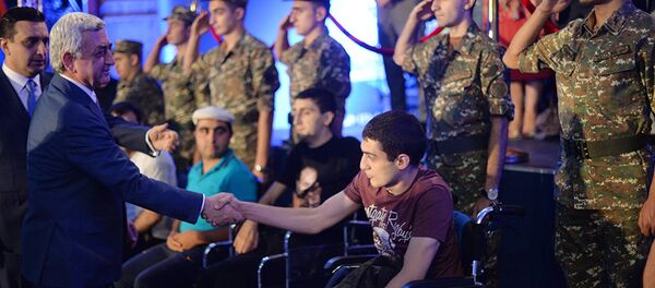 Президент Серж Саргсян сегодня присутствовал на торжественном заседании учёного совета Ереванского Государственного медицинского университета имени М.Гераци - Sputnik Армения