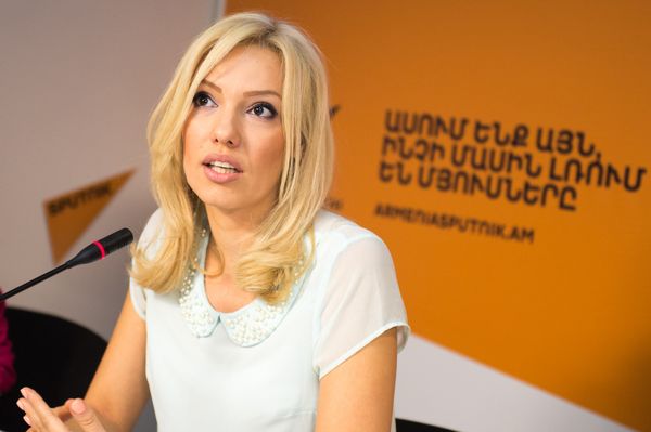 Анна Демирханян - Sputnik Արմենիա