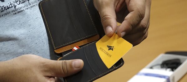 Հայաստանում ստեղծվել է բազմաֆունկցիոնալ «խելացի» դրամապանակ Հայաստանում ստեղծվել է բազմաֆունկցիոնալ «խելացի» դրամապանակ - Sputnik Արմենիա