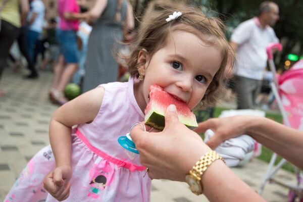 Ի՞նչ է տեղի ունենում օրգանիզմում, երբ ձմերուկ ենք ուտում - Sputnik Արմենիա