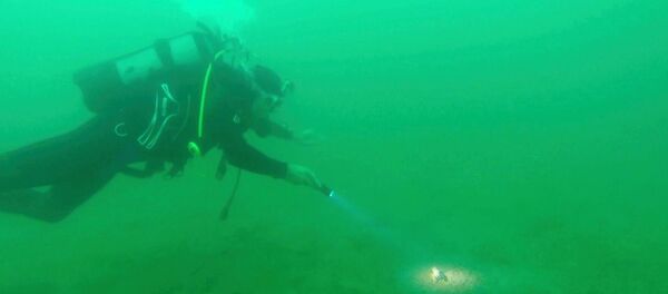 На дне Севана хранится погребальная урна - Sputnik Армения