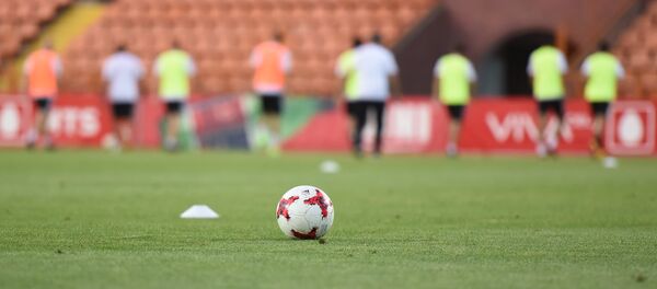 Предматчевая тренировка Алашкерта перед игрой с БАТЭ в Ереване - Sputnik Армения