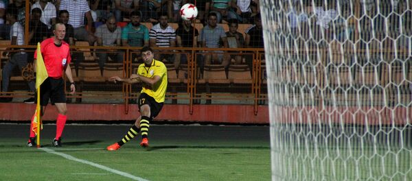 Матч Алашкерт - БАТЭ в Ереване Матч Алашкерт - БАТЭ в Ереване - Sputnik Армения