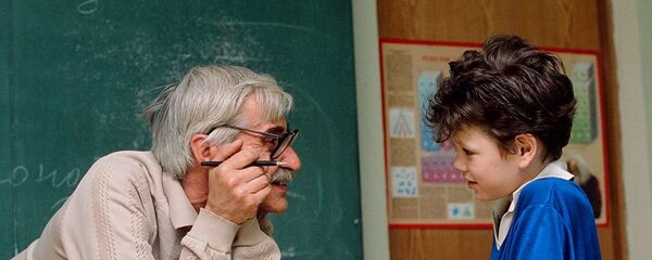 учитель школа ученик ребенок воспитатель - Sputnik Армения