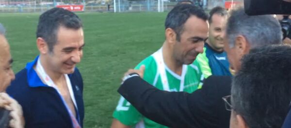 Юрий Джоркаефф сыграл в футбол в Ереване Юрий Джоркаефф сыграл в футбол в Ереване - Sputnik Армения