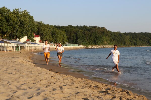 Участники Международного вокального конкурса Ты супер! прибыли на отдых во Всероссийский детский центр Орленок - Sputnik Армения