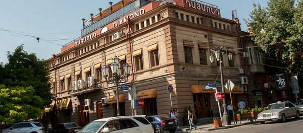 Проспект Абовяна и Бюзанда. Ресторан ДаймондСтарый Ереван - Sputnik Армения