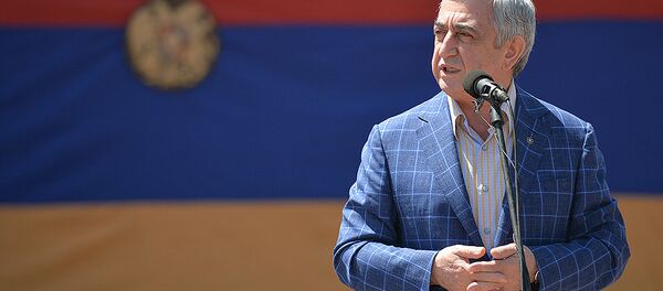 Серж Саргсян присутствовал на финале конкурса Самая спортивная семья Серж Саргсян присутствовал на финале конкурса Самая спортивная семья - Sputnik Армения