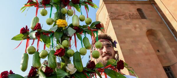 Праздничное шествие к празднику Вардавар - Sputnik Армения