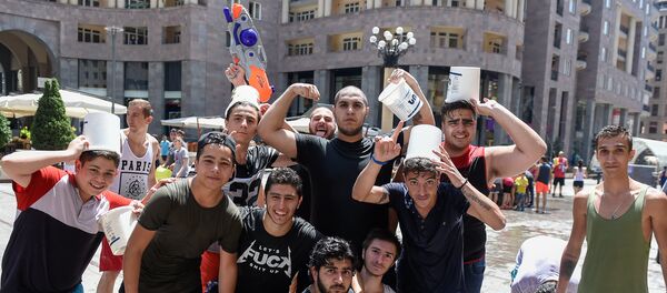 Праздник Вардавар отмечают в Армении - Sputnik Армения