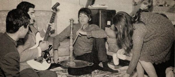 Пол Маккартни и Виген Тертерян, 1968 Тегеран - Sputnik Армения