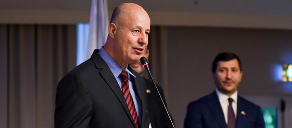 Французские дизайнеры Тарлояны устроили в Ереване “Прогулку в Париже” Французские дизайнеры Тарлояны устроили в Ереване “Прогулку в Париже” - Sputnik Армения