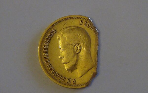 Та самая монета, подаренная Камо молодой девушке Нине Шахпаронянц - Sputnik Армения