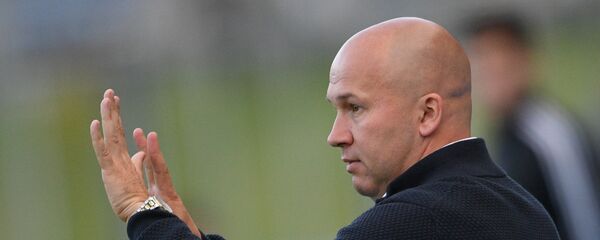 Главный тренер ФК Арарат Сергей Булатов Главный тренер ФК Арарат Сергей Булатов - Sputnik Армения