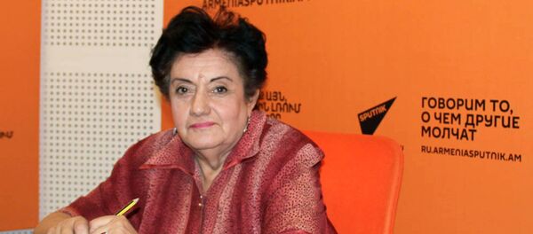 Карине Даниелян в гостях у радио Sputnik Армения Карине Даниелян в гостях у радио Sputnik Армения - Sputnik Արմենիա