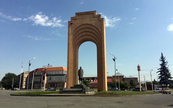 Памятник Шарлю Азнавуру - Sputnik Армения