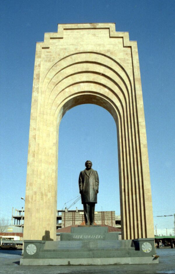 Город, умеющий не сводить счеты с историей - что мы знаем о северной столице Армении - Sputnik Армения