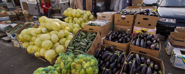 Оптово-розничный рынок Привоз в Симферополе - Sputnik Армения