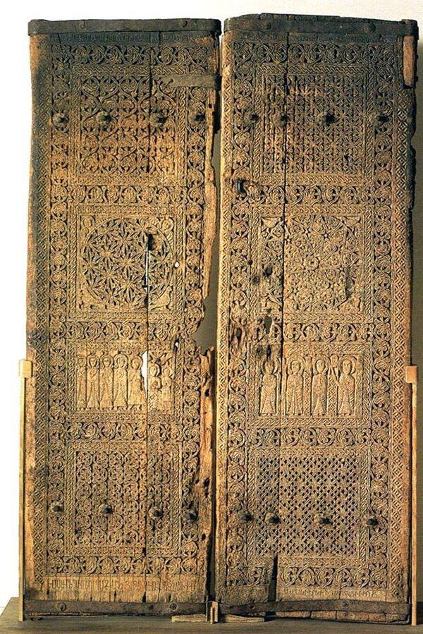 Дверь Храма Сурб Карапет в Муше. Западная Армения Дверь Храма Сурб Карапет в Муше. Западная Армения - Sputnik Армения