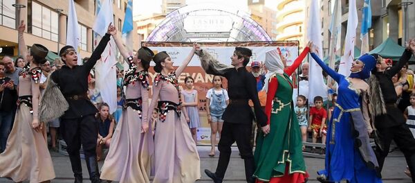 В Ереване прошел третий фестиваль Ереван ТАРАЗфест - Sputnik Армения