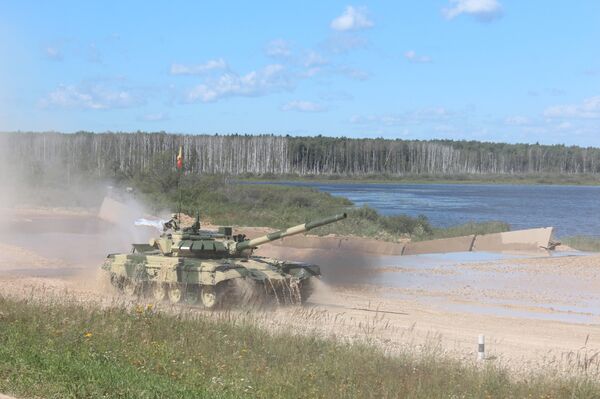 АрМИ-2017. Танковый биатлон АрМИ-2017. Танковый биатлон - Sputnik Армения