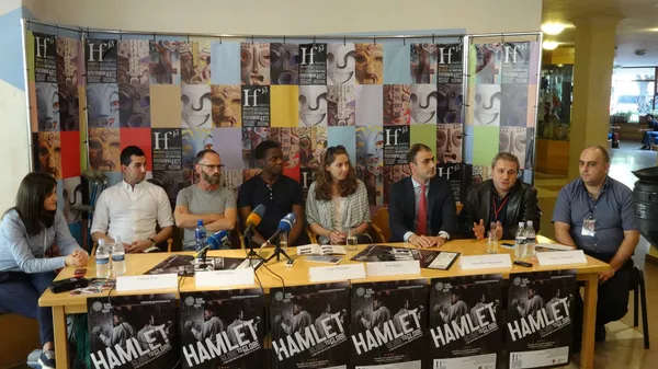 Пресс-конференция британского театра Глобус и руководства фестиваля HighFest в Ереване - Sputnik Армения