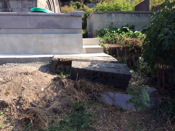 Акт вандализма в монастырском комплексе Санаин - Sputnik Армения