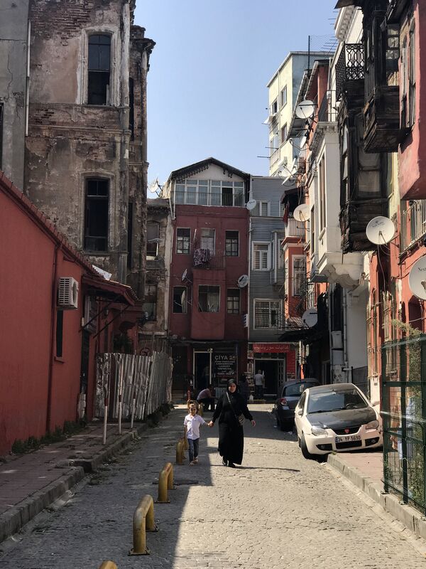 На улицах квартала Кумкапы На улицах квартала Кумкапы - Sputnik Արմենիա