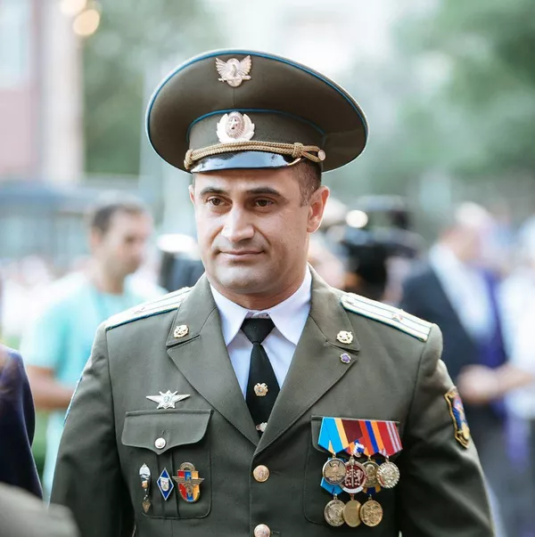 Подвиги офицера Саркиса Степаняна, или О героях-армянах должны узнать все Подвиги офицера Саркиса Степаняна, или О героях-армянах должны узнать все - Sputnik Армения