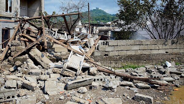 Разрушенные дома, сгоревшие машины: последствия взрыва в Батуми - Sputnik Армения