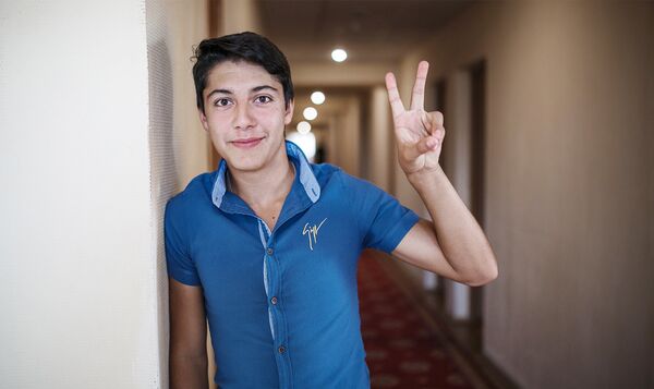 Участник конкурса Ты Супер. Танцы! из Армении Давид Айвазян - Sputnik Армения