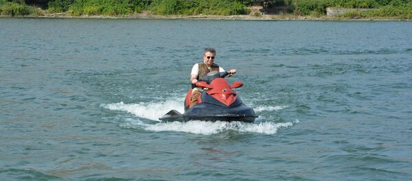 Премьер-министр Республики Армения Карен Карапетян на отдыхе Премьер-министр Республики Армения Карен Карапетян на отдыхе - Sputnik Արմենիա