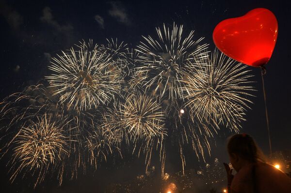 Второй Международный фестиваль фейерверков Ростех. День второй Второй Международный фестиваль фейерверков Ростех. День второй - Sputnik Արմենիա