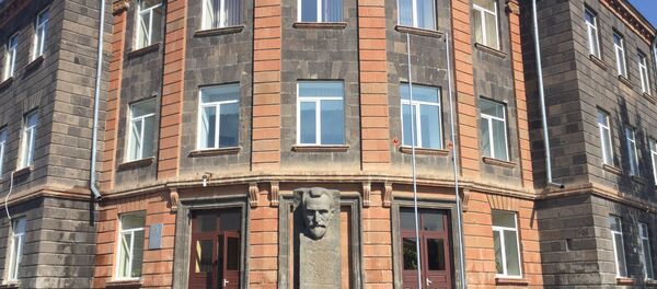 Высшая школа N3 в Гюмри - Sputnik Армения