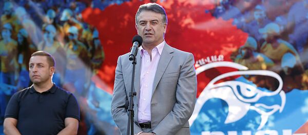 Карен Карапетян в лагере Базе - Sputnik Армения