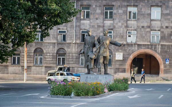 Город, умеющий не сводить счеты с историей - что мы знаем о северной столице Армении - Sputnik Армения