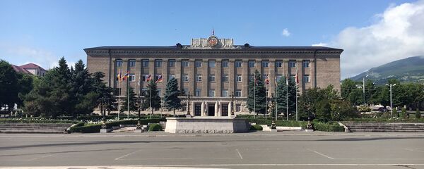 Резиденция Презиидента Республики Арцах. Город Степанакерт Резиденция Презиидента Республики Арцах. Город Степанакерт - Sputnik Արմենիա