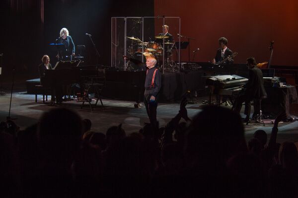 Шарль Азнавур на концерте в Ереване Шарль Азнавур на концерте в Ереване - Sputnik Армения