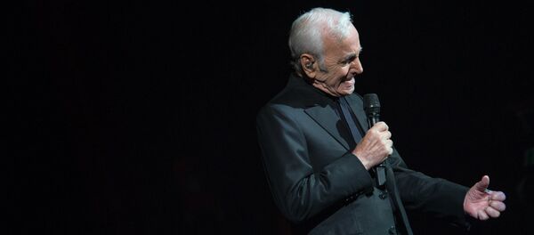 Լեգենդար ֆրանսահայ շանսոնյե Շառլ Ազնավուրի համերգը Երևանում - Sputnik Արմենիա