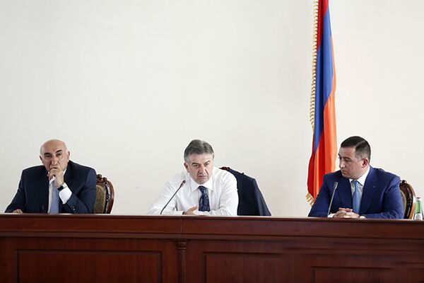 Карен Карапетян, Карен Ботоян и Давит Локян - Sputnik Армения