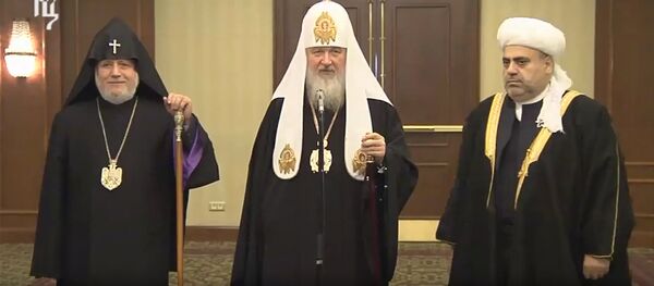 Трехсторонняя встреча религиозных лидеров России, Азербайджана и Армении Трехсторонняя встреча религиозных лидеров России, Азербайджана и Армении - Sputnik Արմենիա