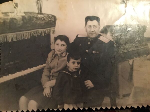 Фотография генерала милиции Степана Петросяна Фотография генерала милиции Степана Петросяна - Sputnik Армения