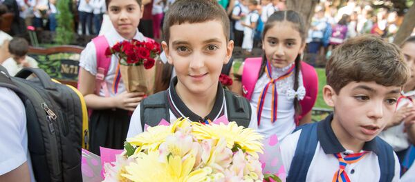 Первое сентября в Ереване - Sputnik Армения